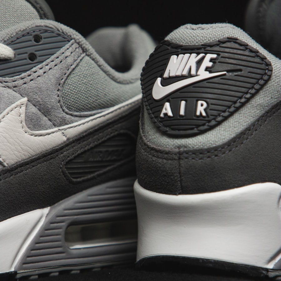 Skate Mid Canvas in Black – Foto 1 von 4